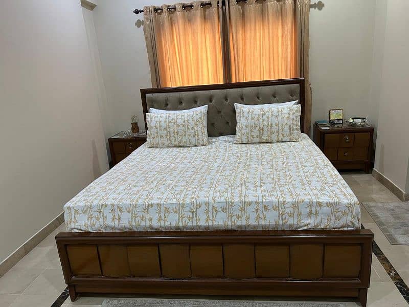 bed and sofa set 0