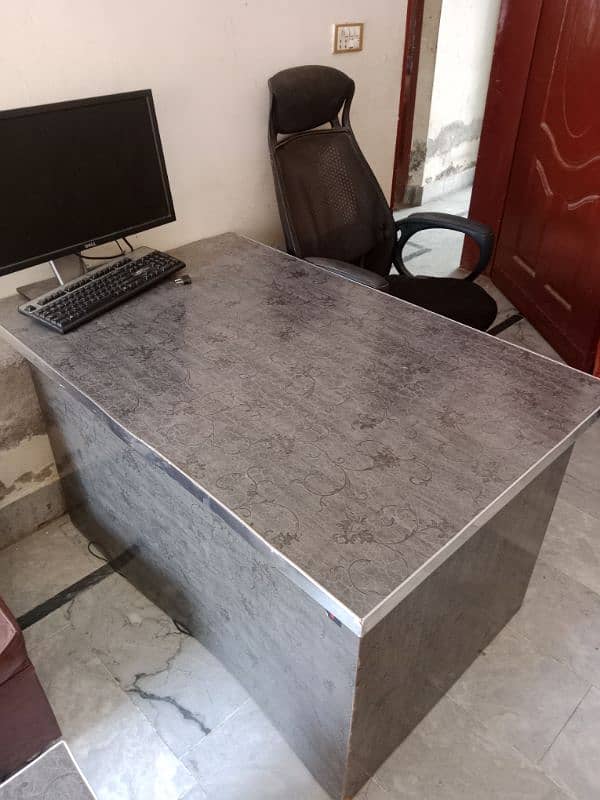 New Table and chair (03198898344) 2