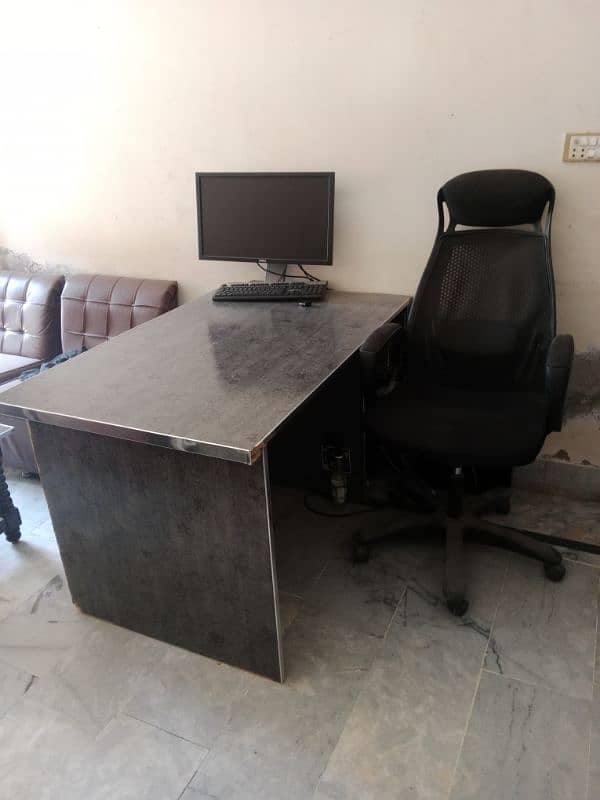 New Table and chair (03198898344) 3