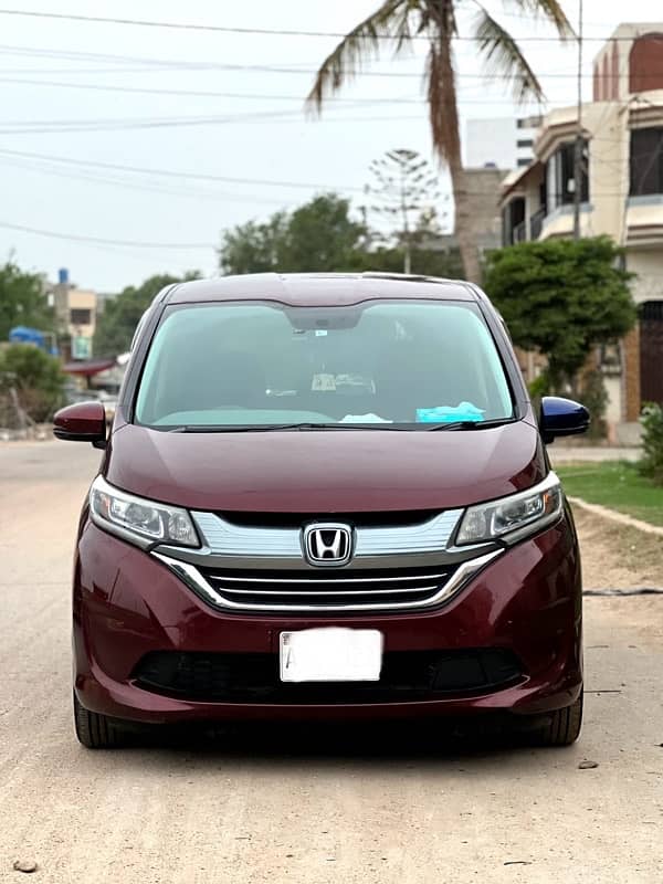 Honda Freed 2017 Hybrid Urgent Sale 0