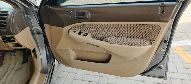 Honda Civic VTi 2004 13