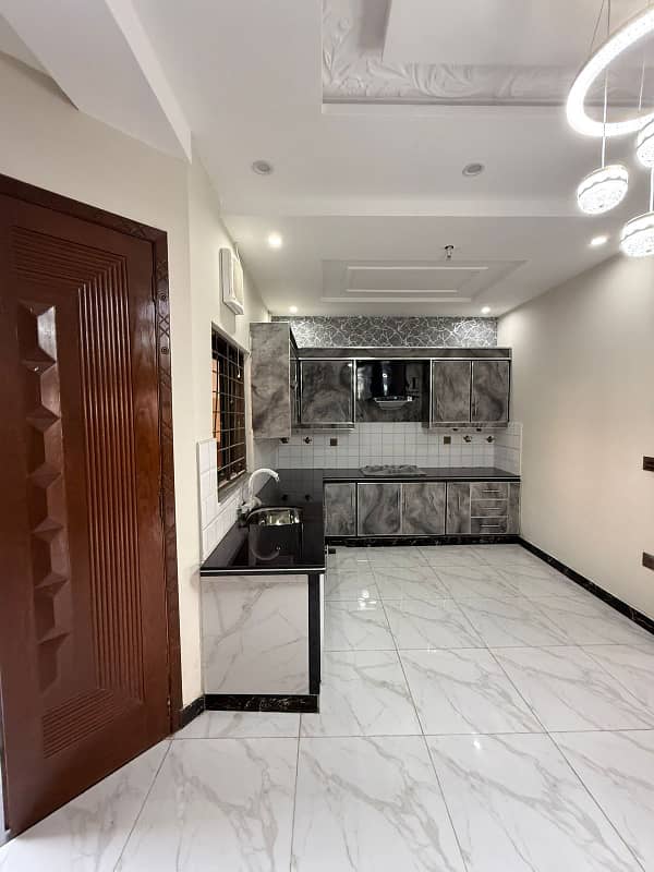 5 Marla House Are Available For Sale in Platinum Block 3