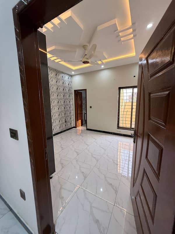 5 Marla House Are Available For Sale in Platinum Block 5