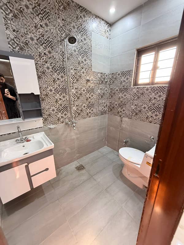 5 Marla House Are Available For Sale in Platinum Block 6