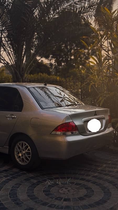 Mitsubishi Lancer SR 1.6 full option 0