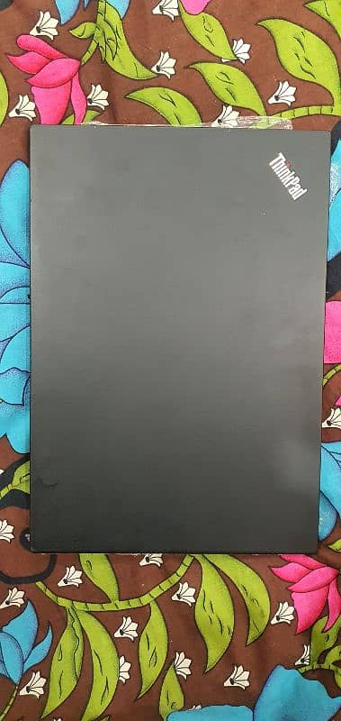 lenovo thinkpad i7-8th Gen/16 gb ram/512 ssd/2 gb nvidia graphic card 7