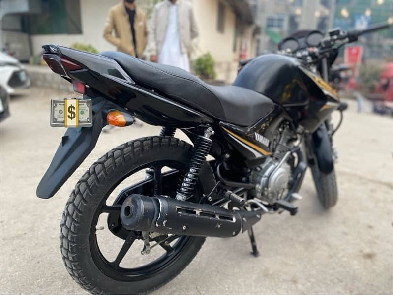 Yamaha YBR ESD 2022 Black Colour 4