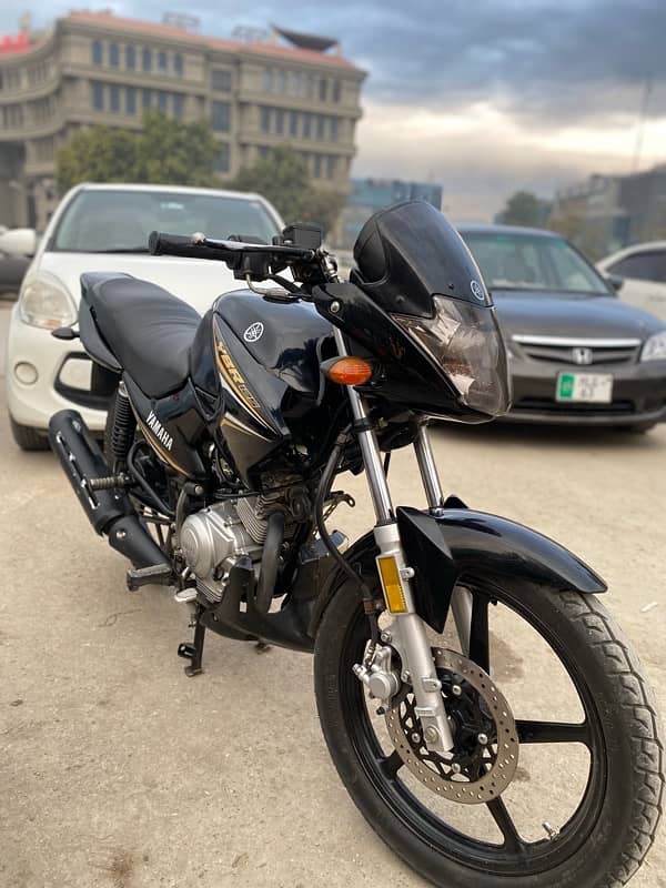 Yamaha YBR ESD 2022 Black Colour 5