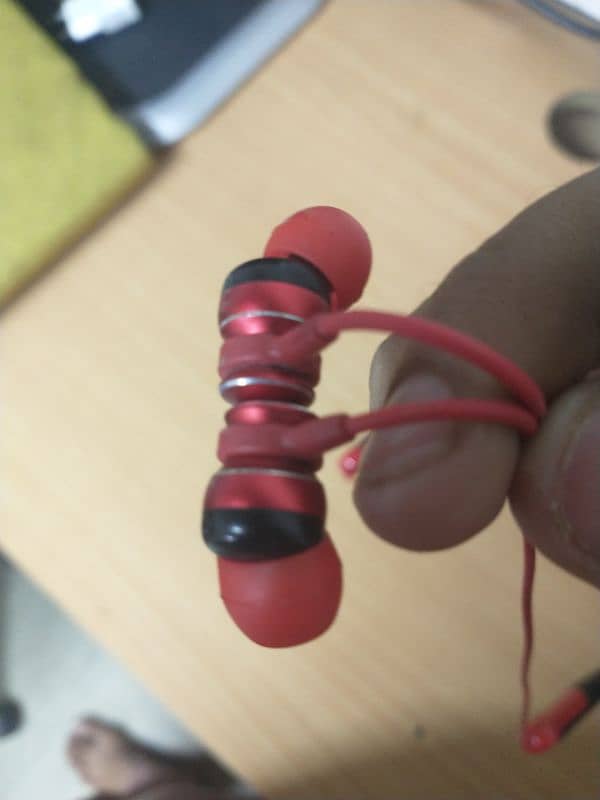 Magnetic Bluetooth Handsfree Imported 2