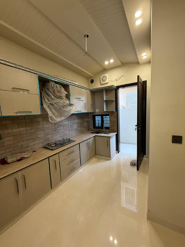 5 Marla House Are Available For Sale in Crystal Block 6