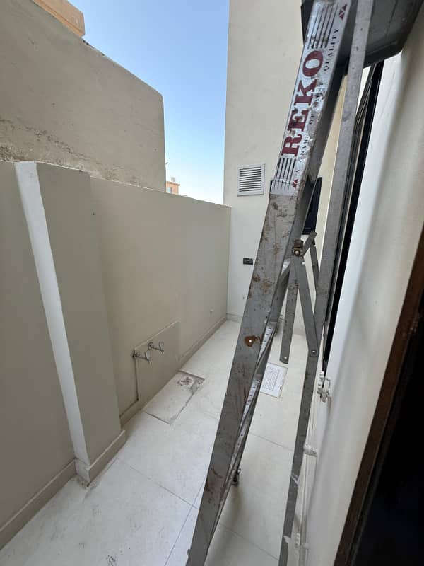 5 Marla House Are Available For Sale in Crystal Block 7