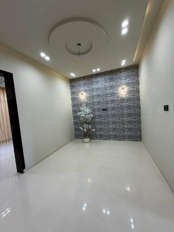 5 Marla House Are Available For Sale in Crystal Block 11
