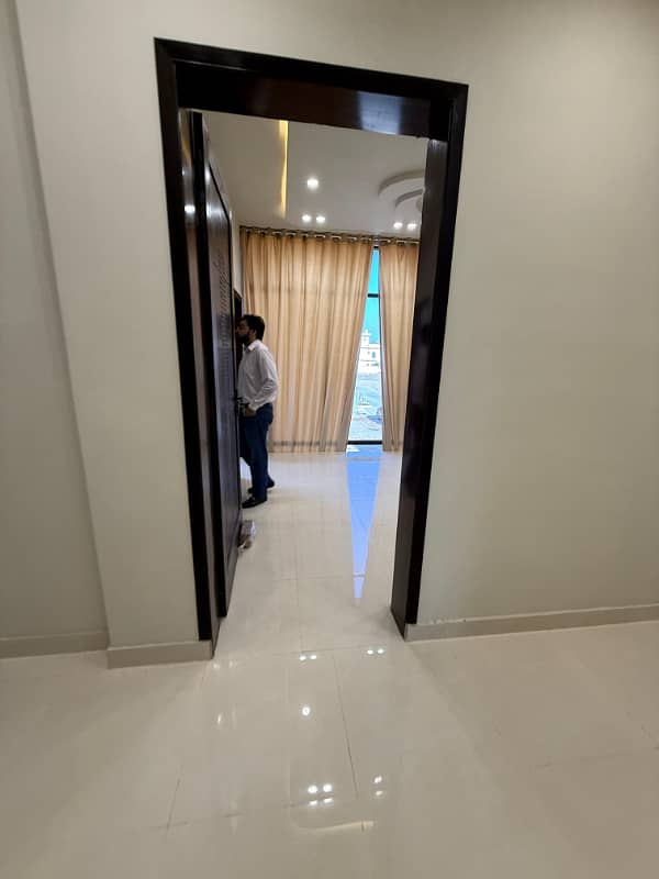 5 Marla House Are Available For Sale in Crystal Block 17