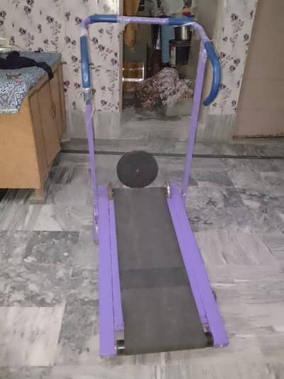 manual treadmill with twister plate in very good condition