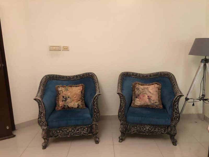 Elegant Blue 5 seater sofa set Available 2