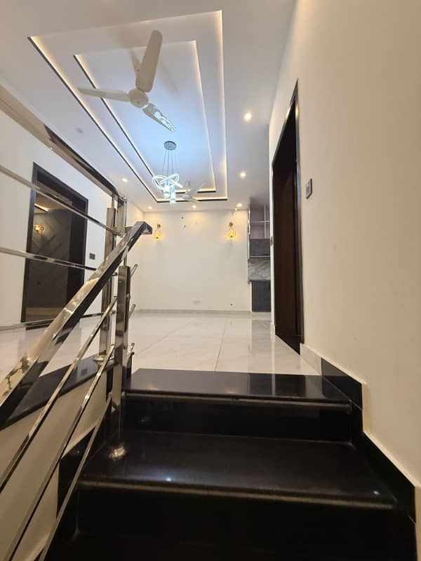 5 Marla House Are Available For Sale in Jade Extehnsion Block 9