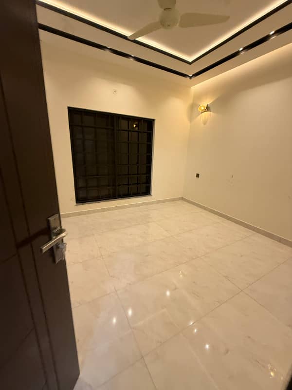 5 Marla House Are Available For Sale in Jade Extehnsion Block 17