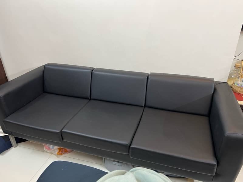 interwood sofa 0