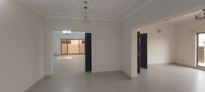 17 Marla Brig House 5 Bed Available For Rent, F Sector Askari 10, Lahore Cantt. 6
