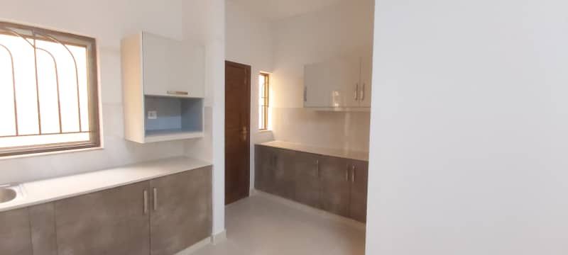 17 Marla Brig House 5 Bed Available For Rent, F Sector Askari 10, Lahore Cantt. 7