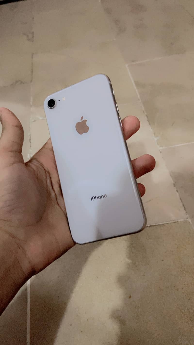 iPhone 8 bypass 64 gb 76 battery health all okay 0