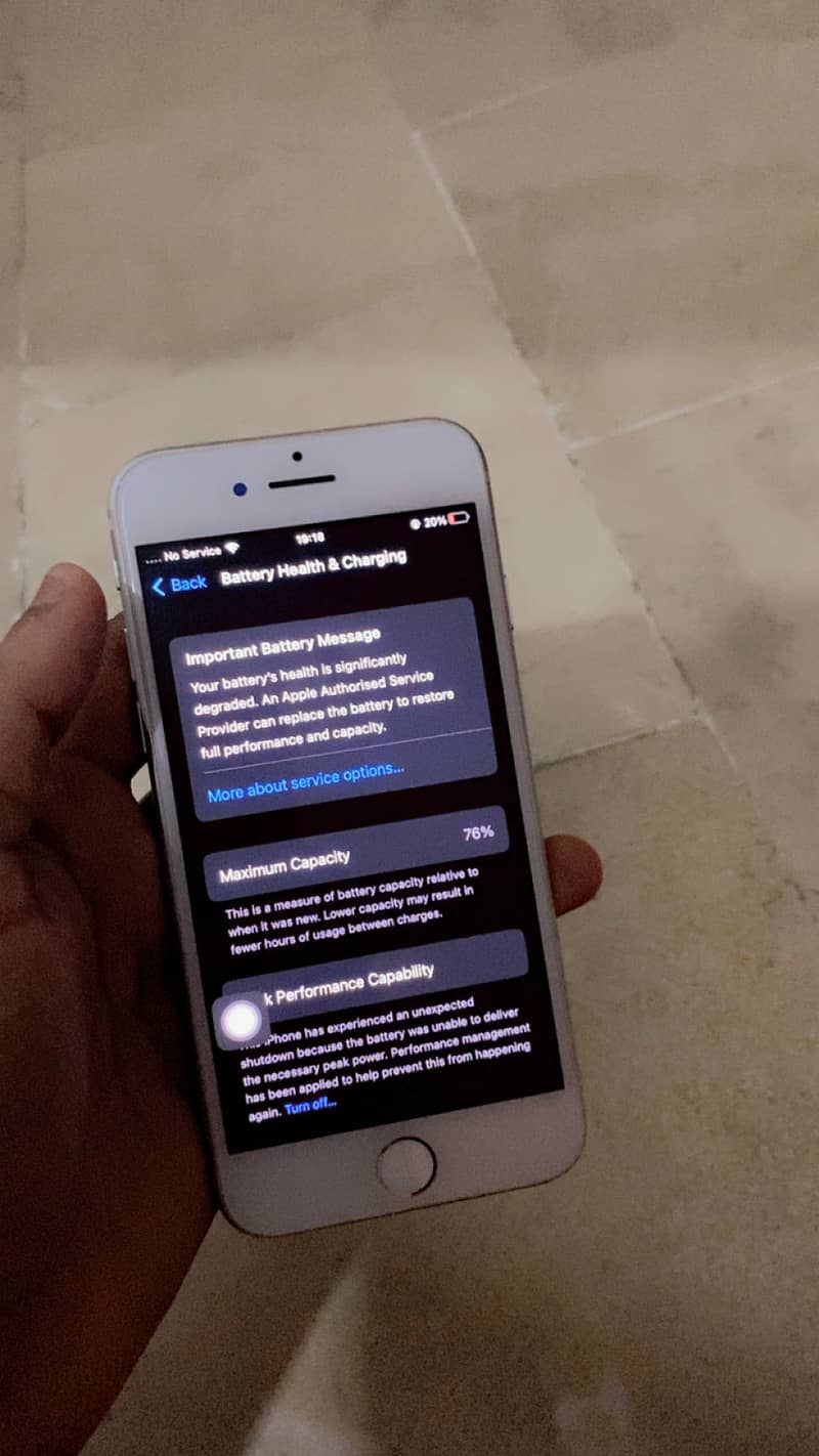 iPhone 8 bypass 64 gb 76 battery health all okay 3