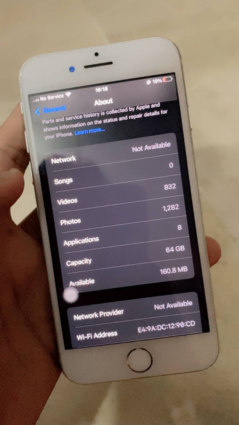 iPhone 8 bypass 64 gb 76 battery health all okay 4