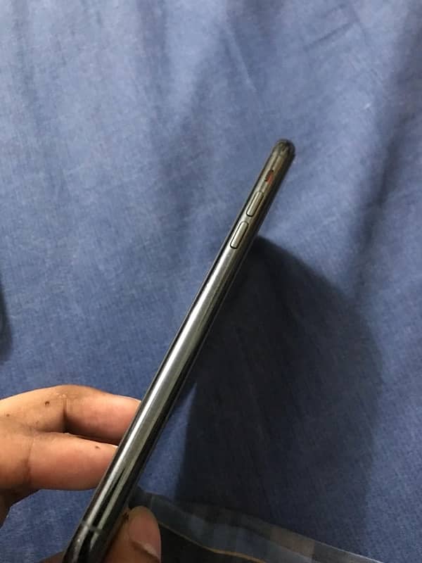 Iphone 11 pro max 256GB PTA approved home used 4