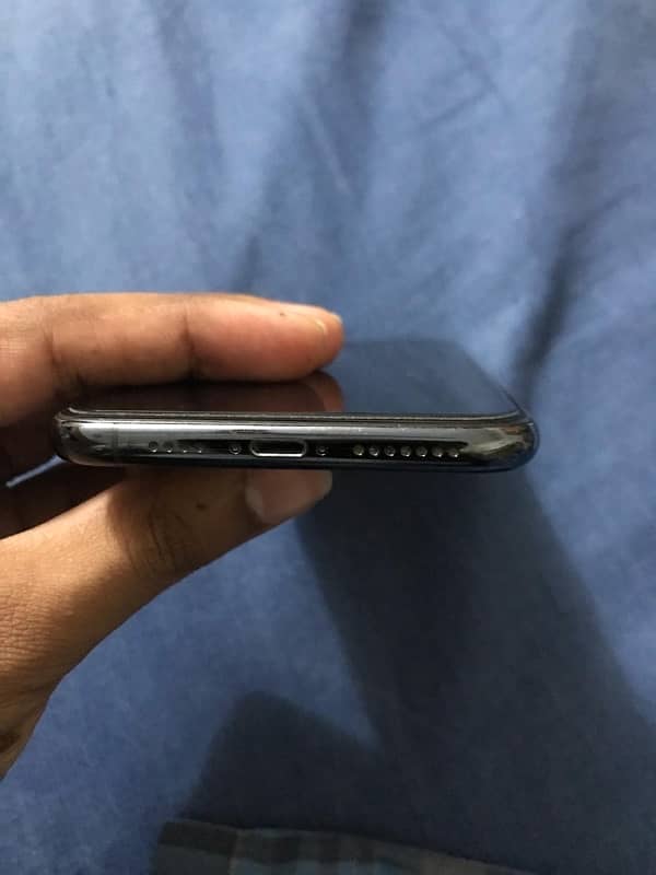 Iphone 11 pro max 256GB PTA approved home used 6