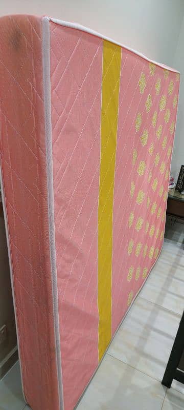 Queen bed 2 in 1 mattress 0