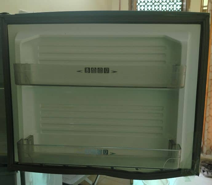 Dawlance refrigerator 2