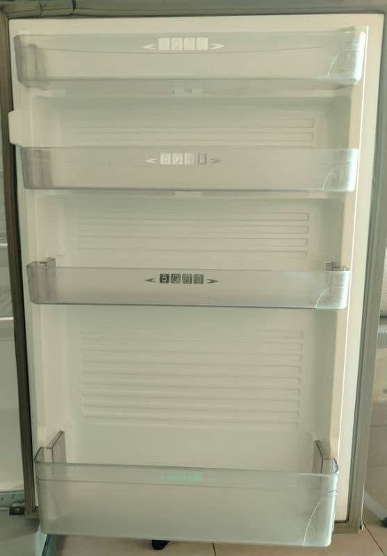 Dawlance refrigerator 3