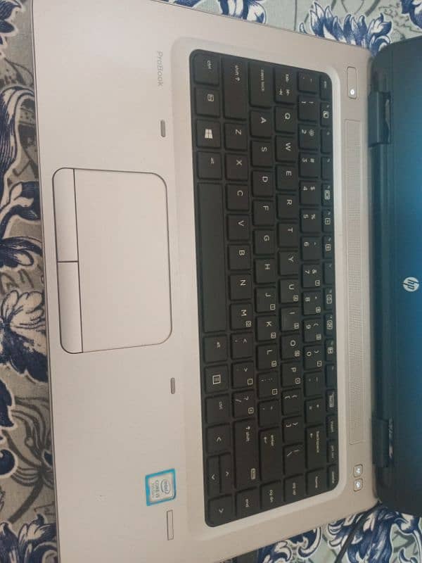 laptop core i5 seventeen generation 2