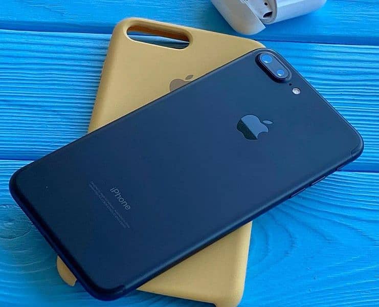 iPhone 7 plus 128 GB memory PTA approved 03192144599 0