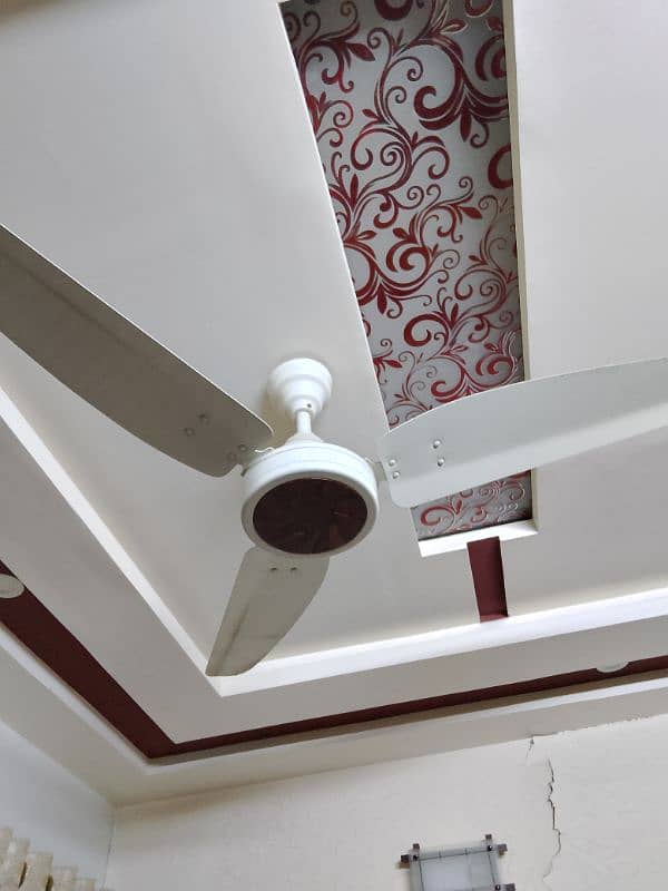 best condition ceiling fan available for sale 1