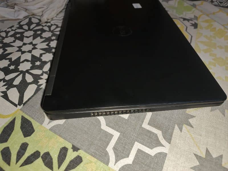 Dell laptop for sale (computer) laptop less than market price 2