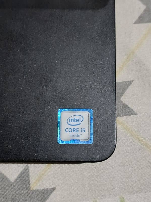 Dell laptop for sale (computer) laptop less than market price 5