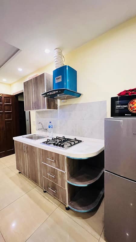 2 Bedroom Vip apartment available on daily basis in bahria town LHR 13