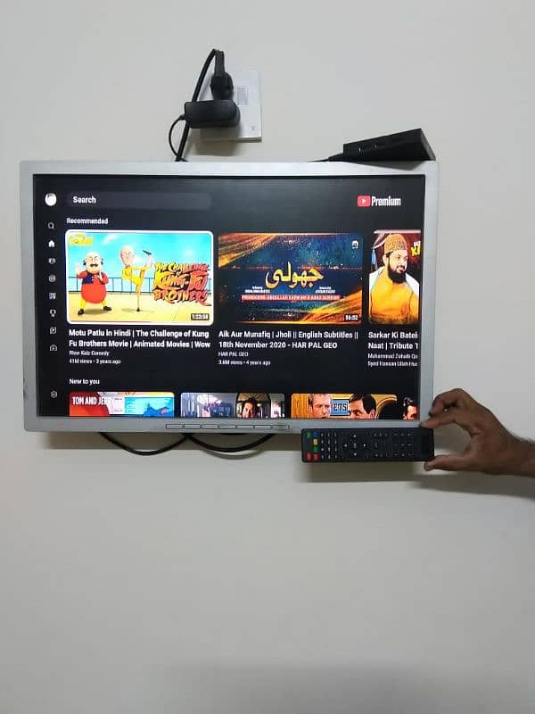 Fujitsu LCD TV 1