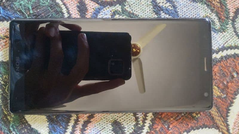 Sony XZ2 Non PTA 3