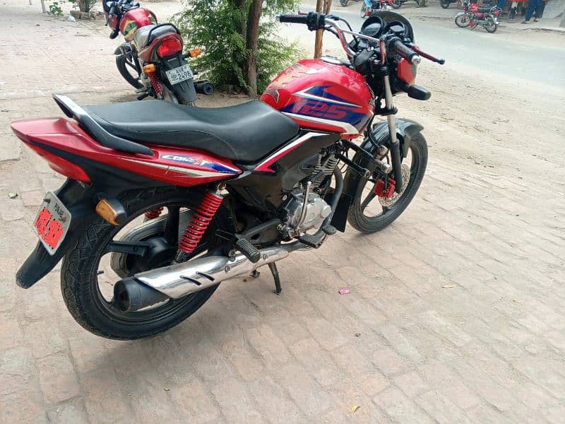 CB125F NEAT AND CLEAN JUST BUY AND DRIVE 2