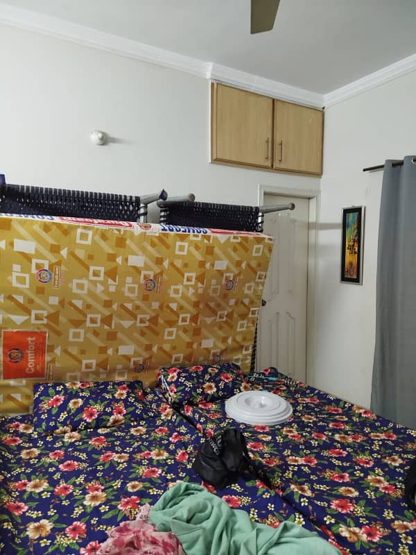 10 Marla Beautiful House Available For Sale 13