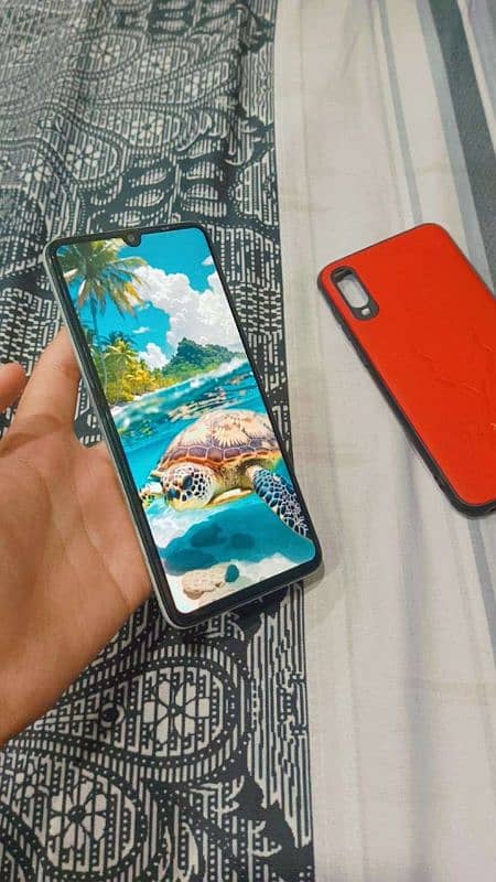 samsung a70  Good condition + pta prove and very cheap 2