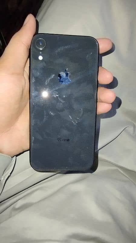iPhone XR 6