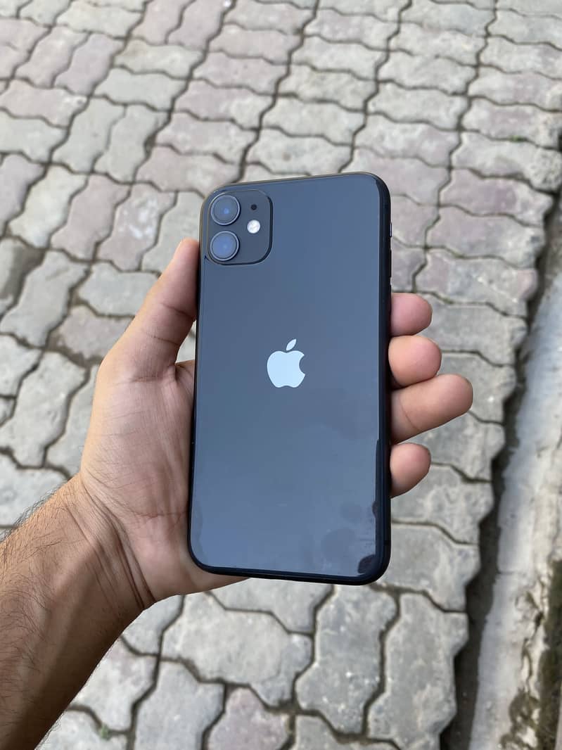 iPhone 11 / 64 gb 1