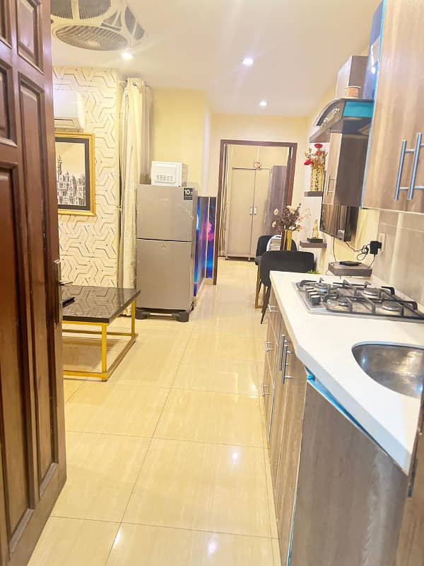 One Bedroom Vip apartment available on daily basis in bahria town LHR 20