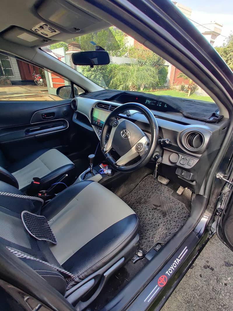 Toyota Aqua 2014 0