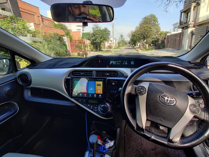Toyota Aqua 2014 8