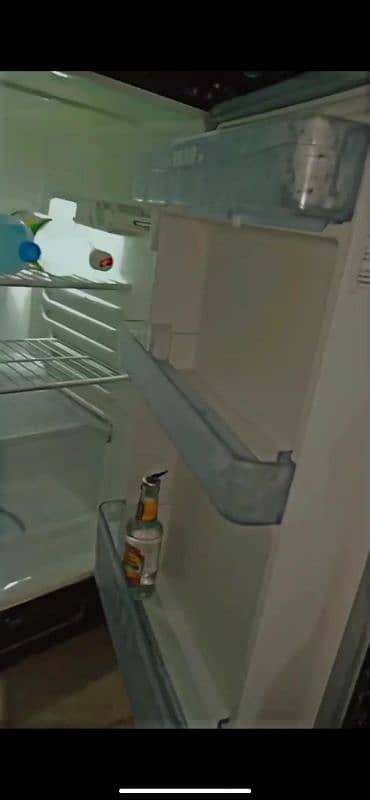 Dawlance Refrigerator 4 Months Used For Sale 1
