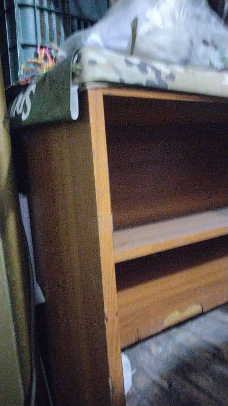 wood iron stand 0